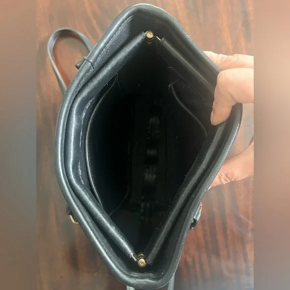 Vintage COACH Black Leather Shoulder Bag Style 9996 – Classic Legacy Collection - Picture 4 of 12